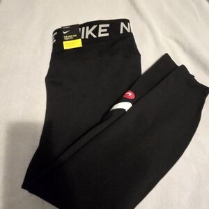 Nike Womens Black and White Leggings
